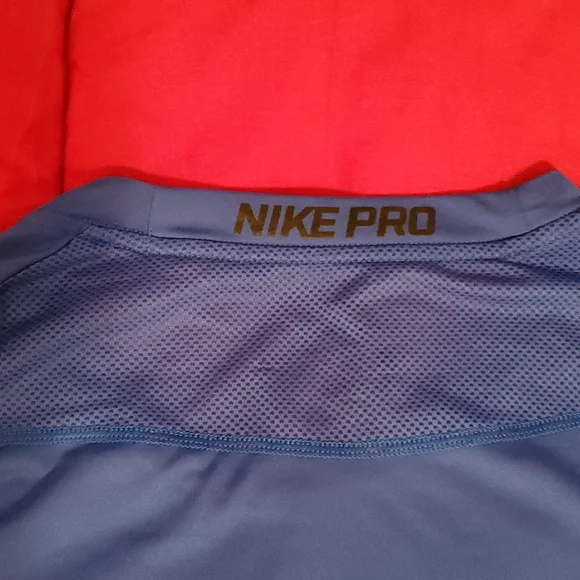 Nike pro dri fit shirt,size L - Picture 5 of 5